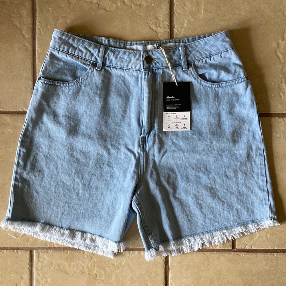 Afends Shelby Hemp Denim Cut Off High-Waisted Mom Short 32